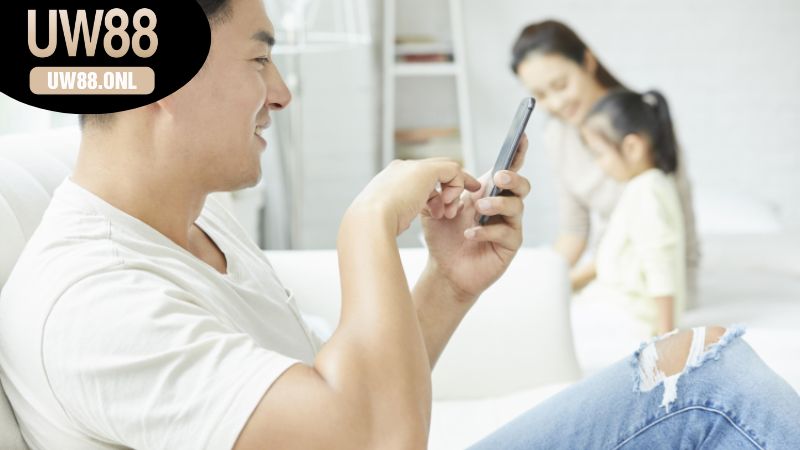 choi-uw88-tren-dien-thoai